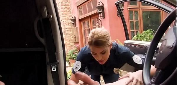  Latina officer caught on a guy jerking off in his car! - Mercedes Carrera